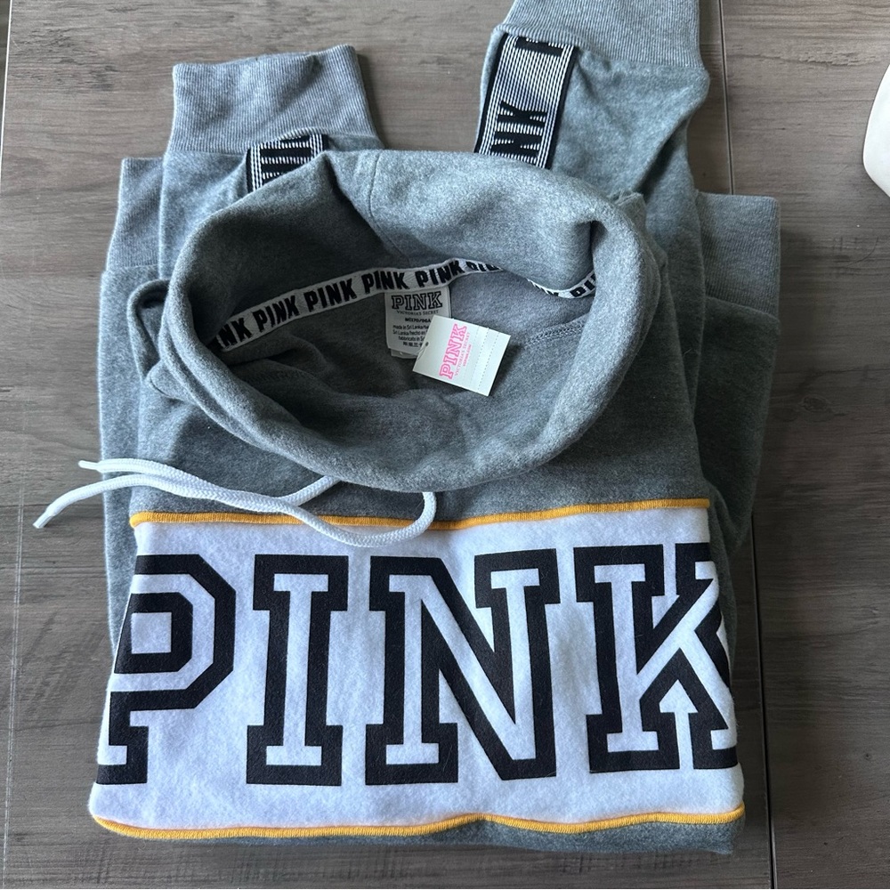NWT Victoria’s Secret Pink Cowl Neck Fleece